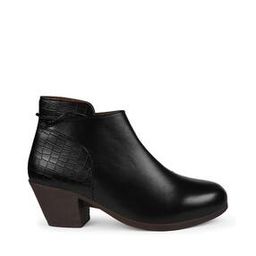 Women Croc-Embossed Ankle-Length Boots-10