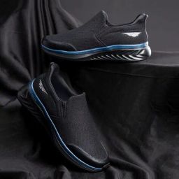 red tape Men Sports Shoes with Mesh upper image 1