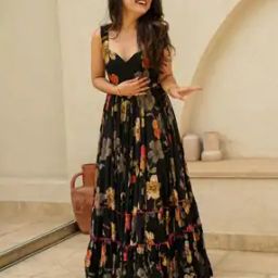 Women Floral Print Anarkali Kurti-image-2