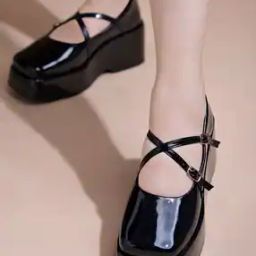 Women Pumps with Patent leather upper-44