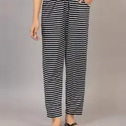 Women Printed Regular Fit Pyjama-image-2