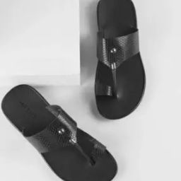 Toe-Ring Flip-Flopsupper-19