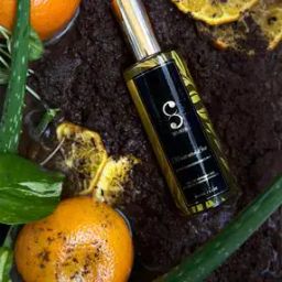 Moisture Lock Ultra Hydrating Face Mist-13