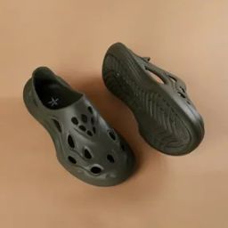 Men Round-Toe Clogs-image-27