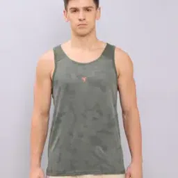 Men Camouflage Regular Fit Vest with Round Neck-image-29