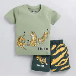Boys Typographic Print Shorts & T-Shirt Set-image-82