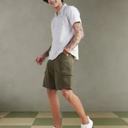 Men Regular Fit Cargo Shorts with Insert Pockets-picture-18