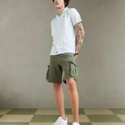 Men Regular Fit Cargo Shorts with Insert Pockets-picture-21