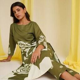 Printed Round Neck Kurta With Bottom-image-65