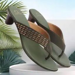 Women Embellished Chunky-Heeled Sandals-image-28
