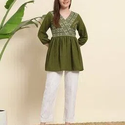 wedani Women Embroidered Flared Kurti-picture-38