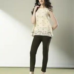 Women Straight Fit Pants with Pockets-image-68