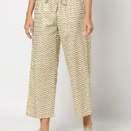 Women Chevron Print Straight Pants-image-4
