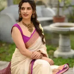 svaraa Women Traditional Saree-picture-17