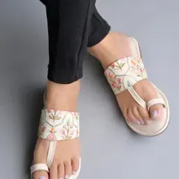 Embroidery Toe-Ring Flat Sandals-image-19