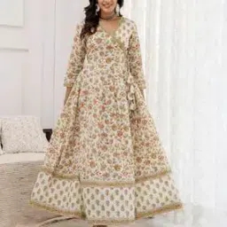 Women Floral Print Flared Kurta-image-71