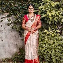 Women Printed Saree with Contrast Border-image-70