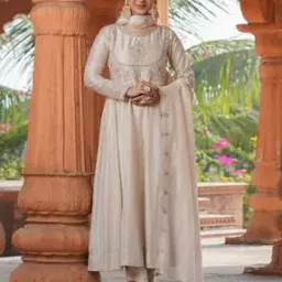 Women Embroidered Kurti With Pant Dupatta Set-image-35