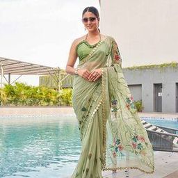 Women Floral Print Chiffon Saree-image-10