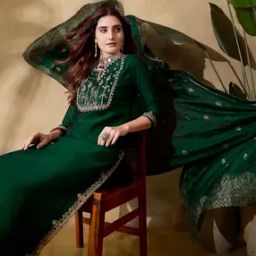 Women Floral Straight Kurta Set-image-68