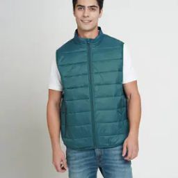 Men Quilted Regular Fit Hooded Jacket with Zip-Closure-image-23
