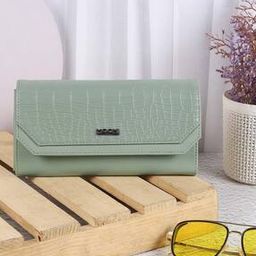 Women Travel Wallet with Metal Accent-image-3