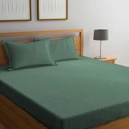 Striped King Size Bedsheet with Pillow Covers-image-1