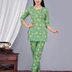 Women Floral Print Top & Pyjamas Set-32