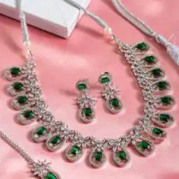 Women Silver-Plated Stone-Studded Necklace & Earrings Jewellery Set-image-45