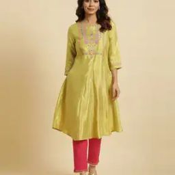 Women A-Line Shantun Kurta with Embroidered Yoke-picture-20
