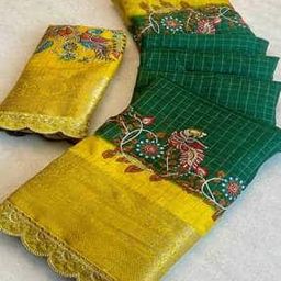 Women Floral Woven Banarasi Saree with Contrast Border-image-31