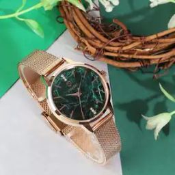 Green Dial Analogue Fashion Watch with Mesh Strap for Women-1