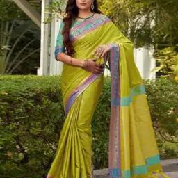 Women Printed Saree with Contrast Border-image-54