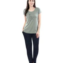 Typographic Print T-Shirt & Pyjamas Set-picture-14