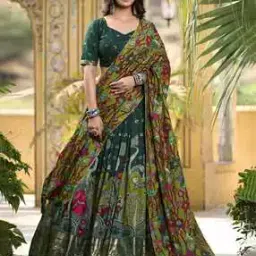 Women Lehenga Choli Set With Dupatta-image-84