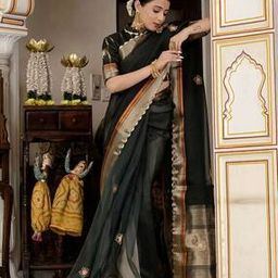 Women Embroidered Saree with Contrast Border-image-24