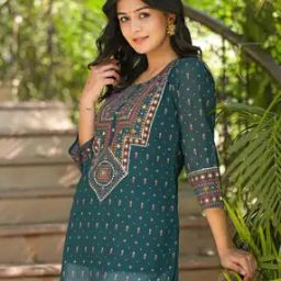 Women Relaxed Fit Tunic-image-58