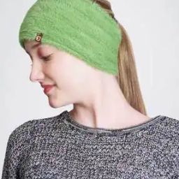 Women Soft Knitted Self-design Woolen Fur Headband-image-1