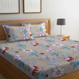 300 TC Floral Print King Size Bedsheet with 2 Pillow Covers-image-26