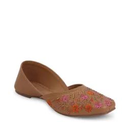 Women Embellished & Embroidered Slip-On Juttis-image-12
