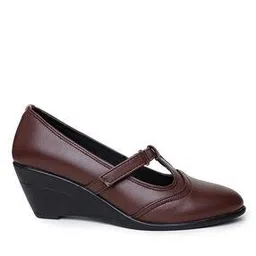 Wedges with Almond-Toe-image-60