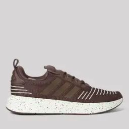 Men SWIFT RUN 23 Low-Top Running Shoes-image-3