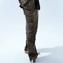 Men Tapered Fit Cargo Pants with Insert Pockets-image-18