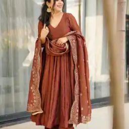tanuka Women Embellished Anarkali Kurta Set-picture-43
