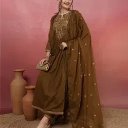 Women Embroidered Anarkali Kurta Set-image-68
