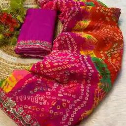 Women Bandhani Printed Georgette Saree -image-4