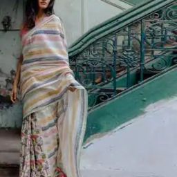 Women Printed Saree with Contrast Border-image-93