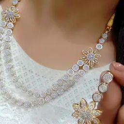 Stone-Studded Layered Necklace-17