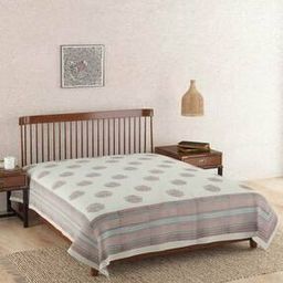 160 GSM Floral Print Queen-Size Bed Cover-image-5