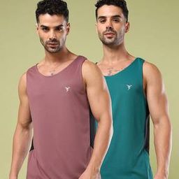 Pack of 2 Men Colourblock Sleeveless Vests-image-90